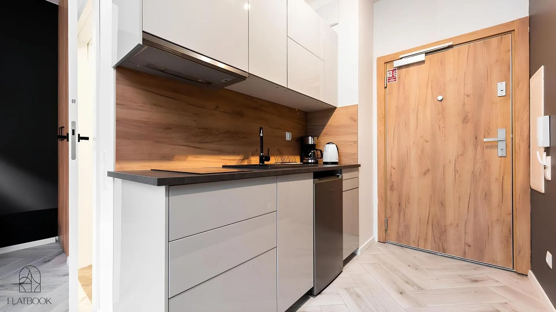 Flatbook - City Center Apartments Waterlane Vintage With Gym Gdansk Poland